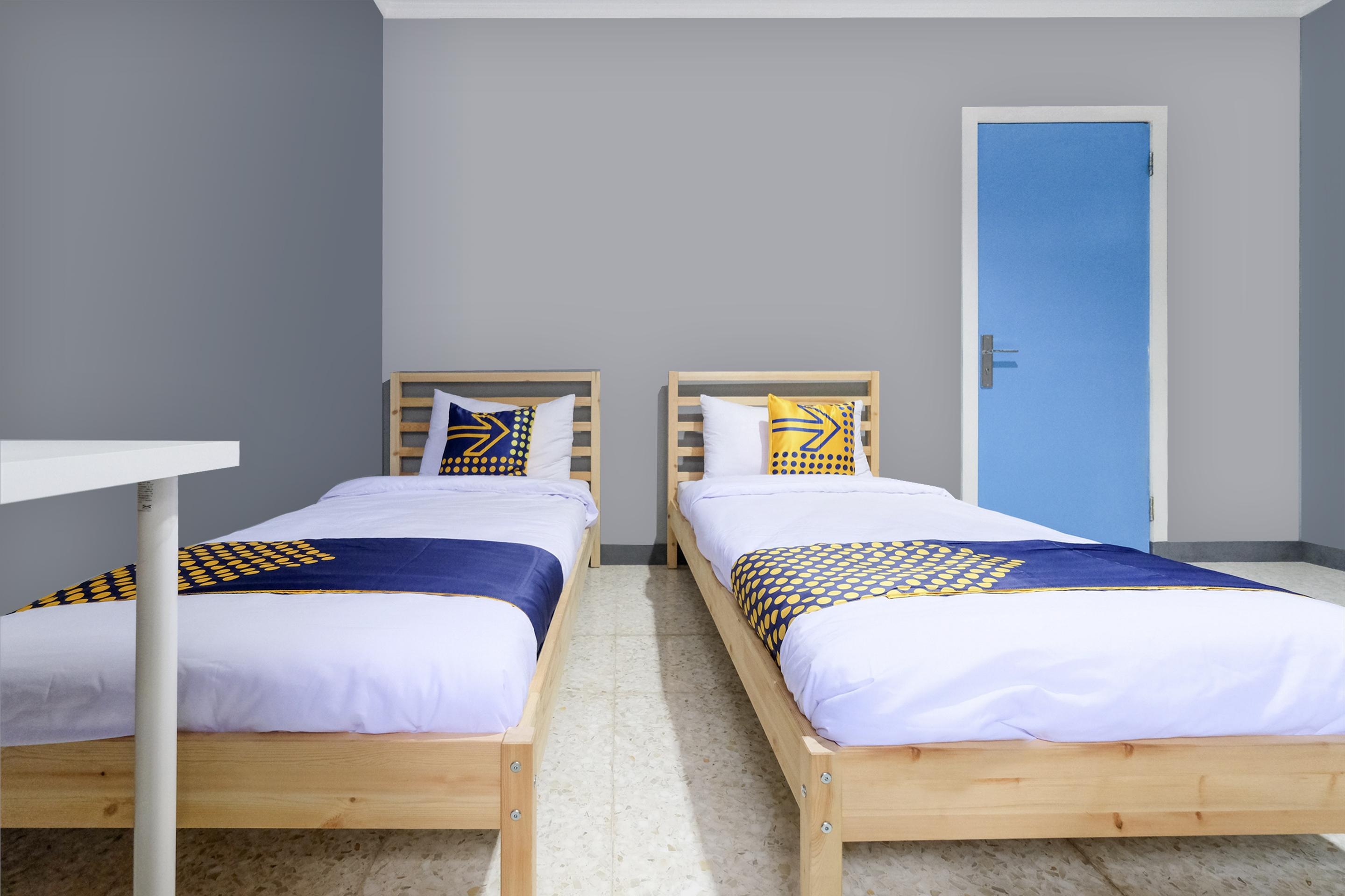 Spot On 2281 Omajo Otel Semarang Dış mekan fotoğraf